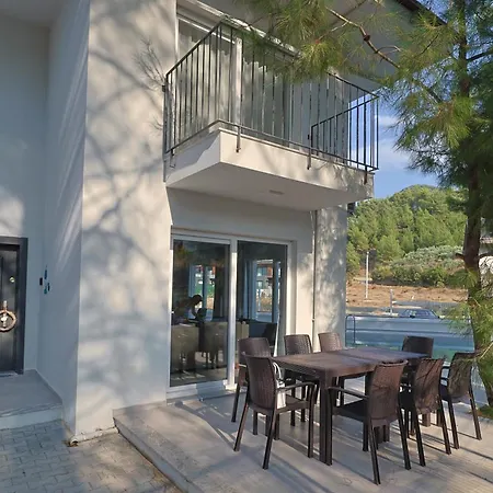 Belce & Bloom - Uezuemlue Villa Fethiye