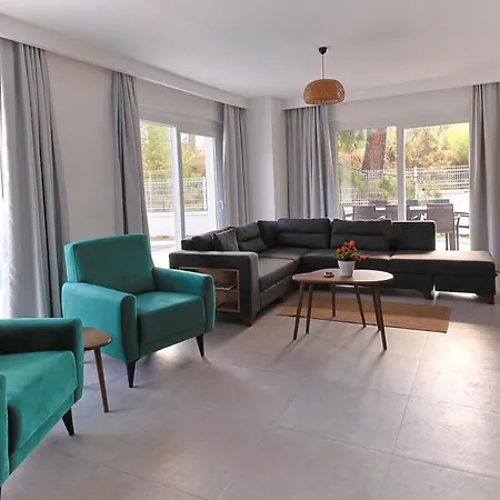 Belce & Bloom - Uezuemlue Villa