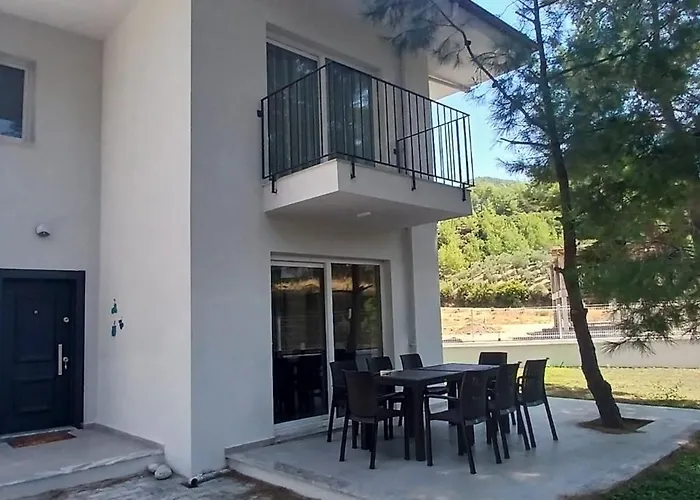 Belce & Bloom - Uezuemlue Vila *