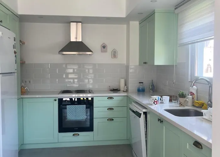 Belce & Bloom - Uezuemlue * Fethiye